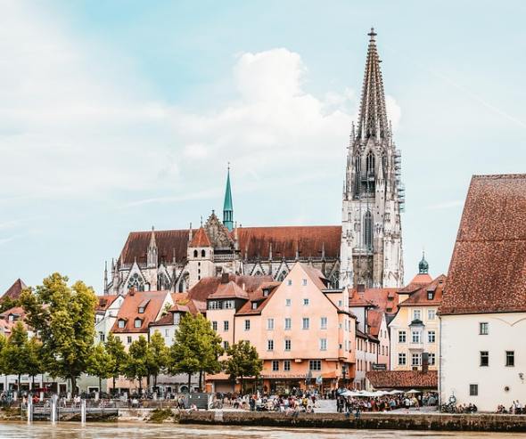 Regensburg Sehenswürdigkeiten – Dom St. Peter und Altstadt Regensburg Sehenswürdigkeiten Altstadt mit Dom St. Peter